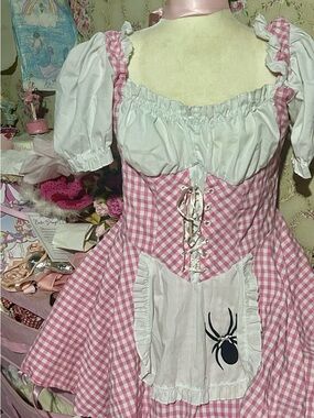 Leg avenue Pink Gingham Corset Apron Dress with White Puff Sleeves milkmaid